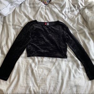 H&M black velvet long sleeve crop top